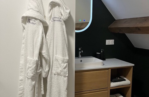 Marat Bed & Breakfast | La Maison du Chevalier - Chambres et tables d'hôtes - adults only