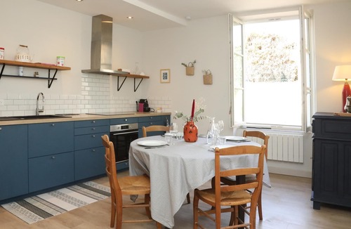 Courteuil House | La Maison du Clocher