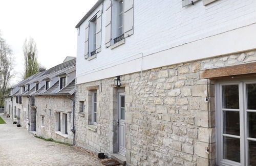 Courteuil House | La Maison du Clocher