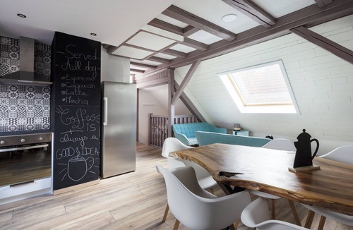 Ettendorf House | La Maison du des Amis. 250m2