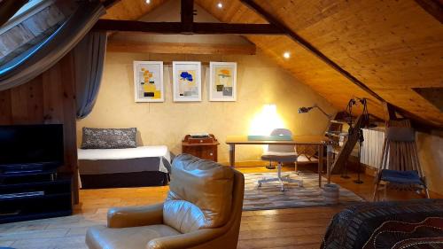 Clayes House | La Maison du Haut Plessix