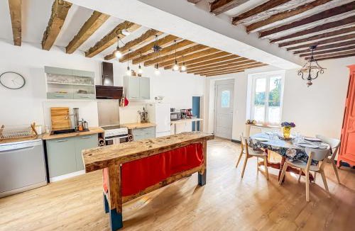 La Brochardiere House | La Maison du Lac