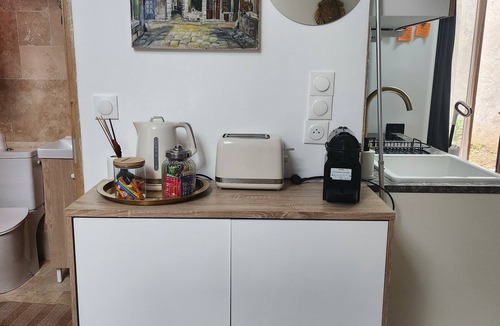 Ballan-Mire House | La Maison du Lavoir