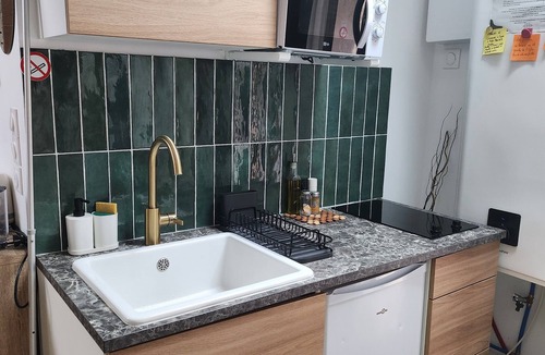 Ballan-Mire House | La Maison du Lavoir