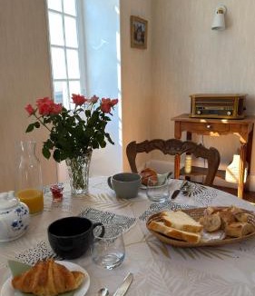 Le Poire-sur-Velluire Bed & Breakfast | La Maison du Marais