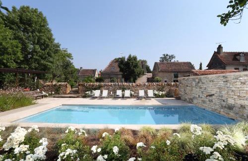 Loze House | La Maison Du Meunier