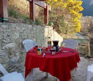 Olette House | La maison du meunier