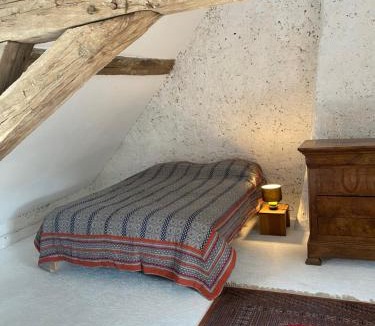 Lurcy-le-Bourg House | La maison du moulin