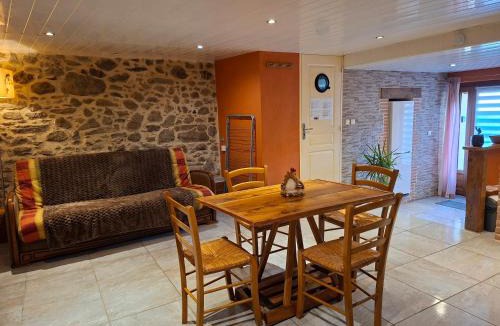Livinhac-le-Haut Apartment | La maison du pêcheur