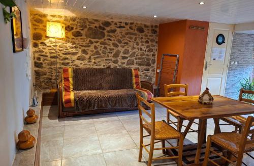 Livinhac-le-Haut Apartment | La maison du pêcheur