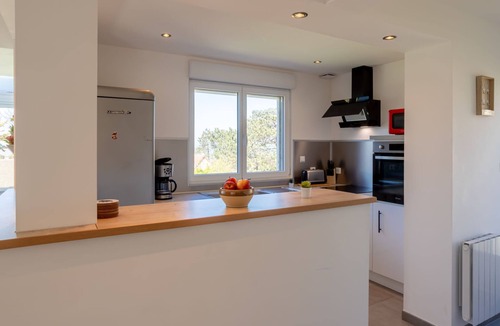 Ver-sur-Mer House | La maison du phare by Interhome