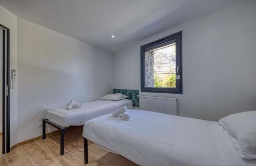 Saint-Nazaire-les-Eymes Apartment | La Maison du Pic Vert Skiing and comfort