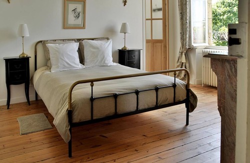 Breuil-Barret House | La Maison Du Pinier