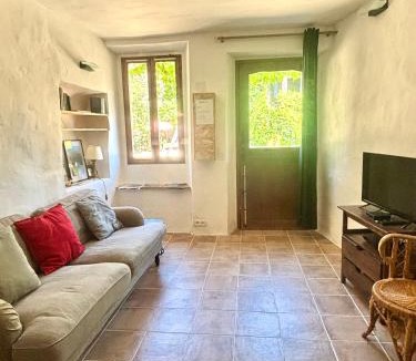 Coustouge House | La Maison du Rond X La Brocante de Lola