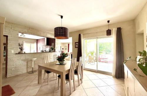 Saint-Theodorit House | La maison du soleil