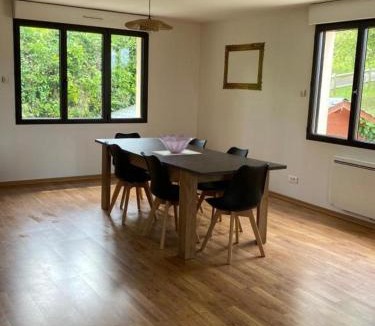 Le Trait House | La maison du soleil