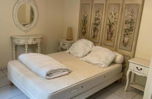 Le Trait House | La maison du soleil