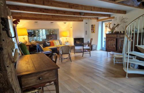 Auzon House | La maison du vigneron