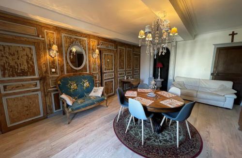 Damblain House | La maison du voyage