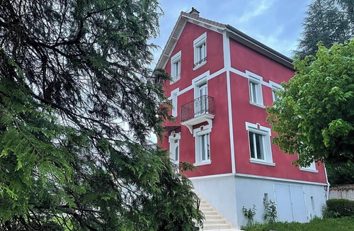 Bas-en-Basset House | La Maison Fleuri - Qouei Eichi - Swimming pool, Wifi, Family-friendly
