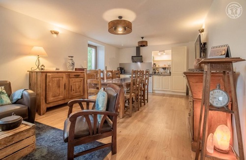 Le Chatelard House | LA MAISON FORESTIERE