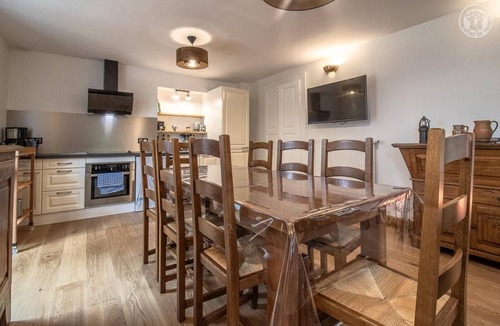 Le Chatelard House | LA MAISON FORESTIERE