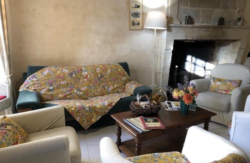 Thurageau House | La maison forte