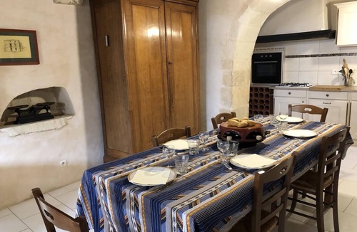 Thurageau House | La Maison Forte - Mirebeau