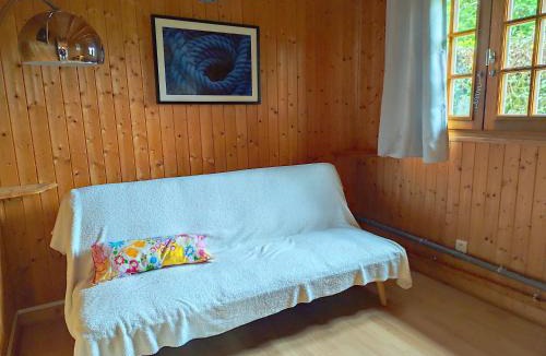 Saint-Andre-d'Hebertot Ski Chalet | La maison bleue