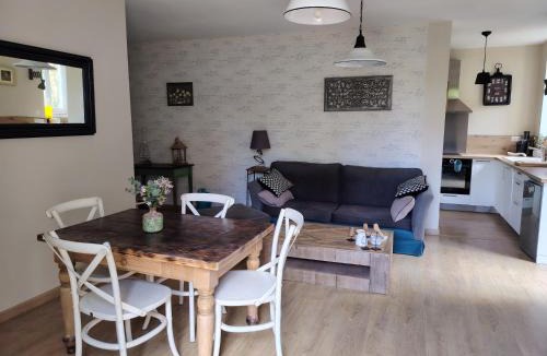 Saint-Denis-les-Martel House | La maison o kiwis