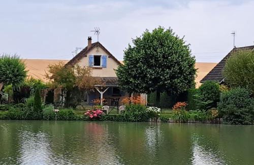 Saint-Georges-sur-Arnon House | La maison de l'étang