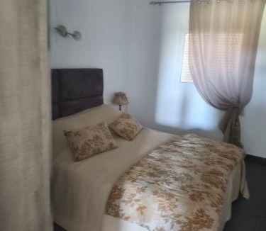 Saint-Laurent-d'Aigouze Apartment | La maison d Adélaïde