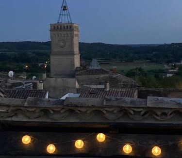 Saint-Quentin-la-Poterie Bed & Breakfast | La Maison D'Aimé