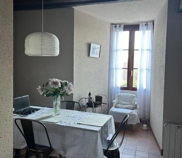 Sainte-Severe-sur-Indre House | La maison du rempart