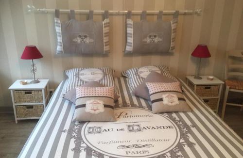 Verneuil-en-Bourbonnais Bed & Breakfast | La Maison aux Hortensias