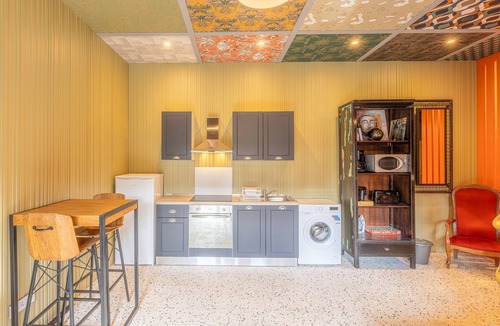Villaines-les-Rochers Apartment | La Maison du Bois Brûlé 2 - Avec piscine partagée