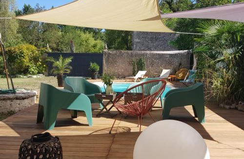 Villefranche-du-Queyran Bed & Breakfast | La maison Malabar