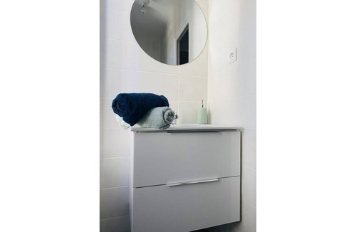 Villefranche-sur-Cher House | La Maison Bleue