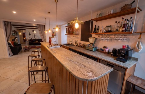 Flavigny-sur-Ozerain House | La Maison George