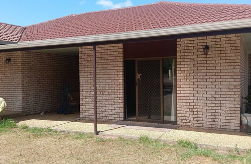 Bakers Creek Cottage | La Maison Gloucester