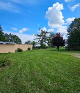 Muret-le-Chateau Apartment | La maison Grès
