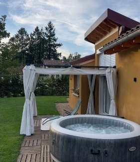 Meillonnas House | La Maison Greenvallée