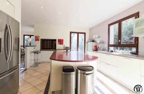 Revel House | La Maison Imart - Revel