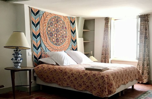 Saint-Fargeau Bed & Breakfast | La Maison Jeanne D'arc