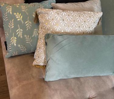 Puicheric Bed & Breakfast | La Maison Jolie bnb