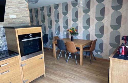 Chateauroux House | La maison Mousseaux, Centre ville 2 chambres