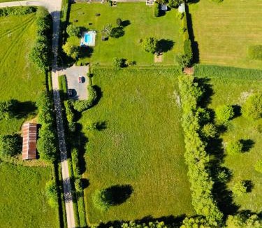 Madre Apartment | La Maison Neuve Gîtes