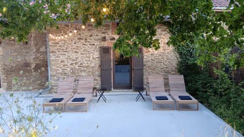 Oradour-sur-Vayres Villa | La Maison Nid