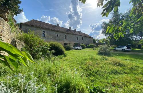 Champagne-le-Sec House | La Maison Noble