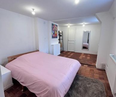 Tonnerre Apartment | La maison papillon